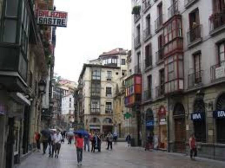 Appartamento Apartamento Con Garaje Opcional Con 2 Banos Cerca Ayuntamiento Bilbao Esterno foto